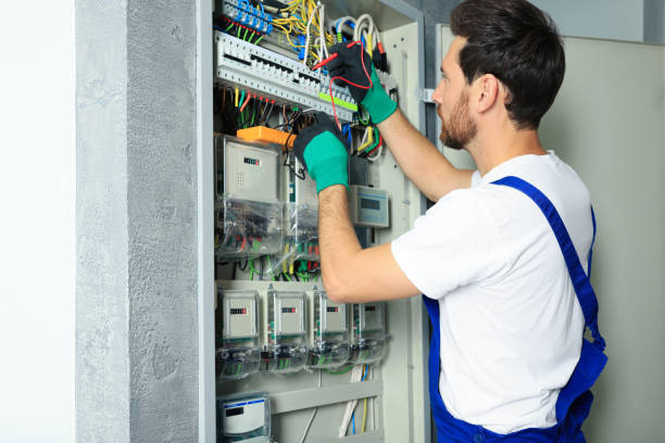 Best Emergency Electrical Repair  in Churubusco, IN